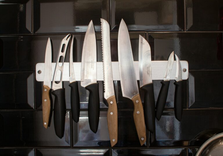 Slice, Dice, Chop: 5 Kitchen Knives to Transform Your Kitchen Game For Good